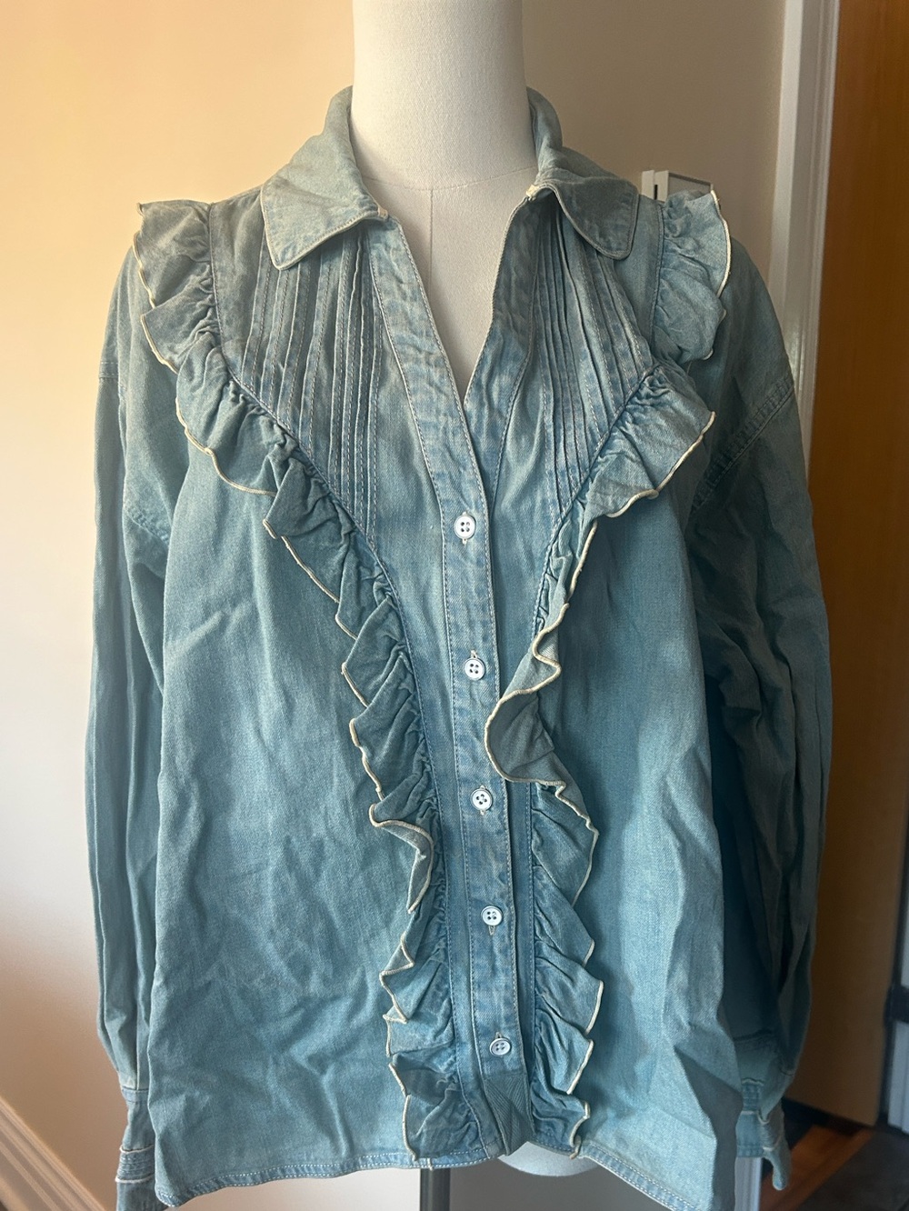 FREE PEOPLE × We The Free Tattered And Ruffled Denim Top size medium - Picture 5 of 9
